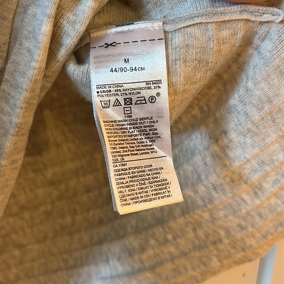 Mock Neck Sweater - Picture 4 of 4